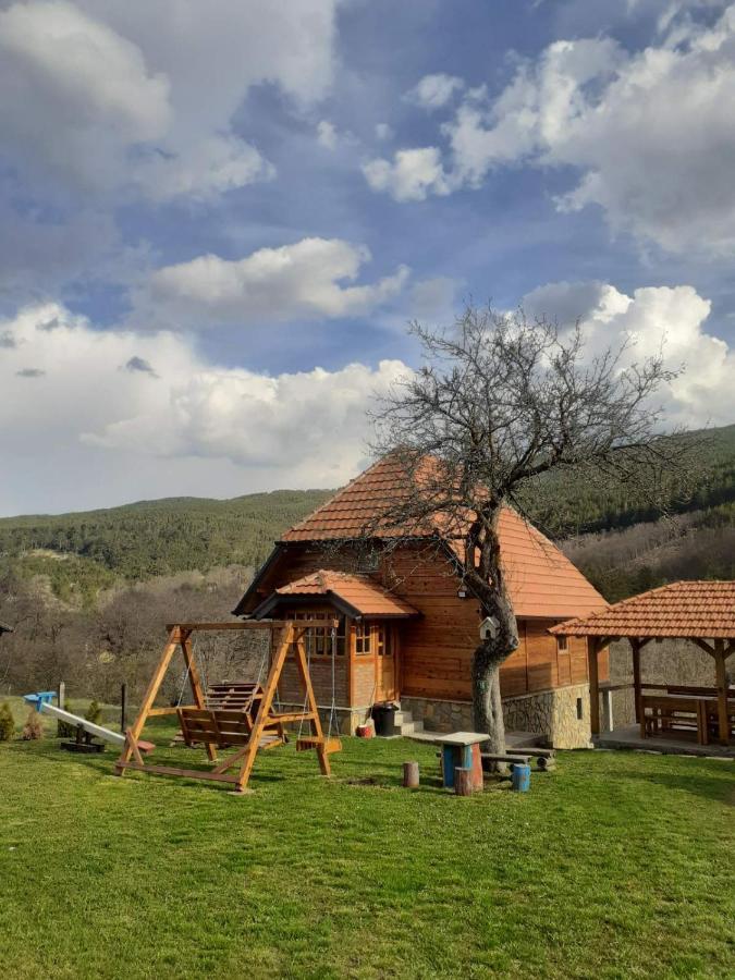 Villa Kuca Karajic Kremna Exterior foto