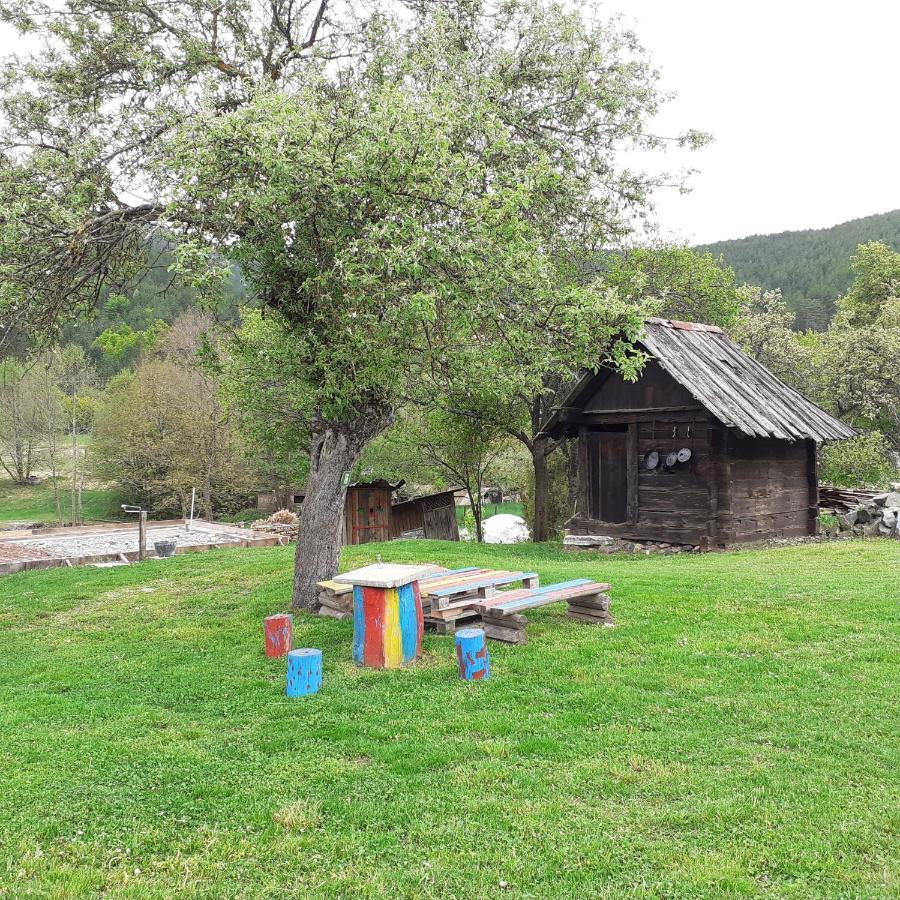 Villa Kuca Karajic Kremna Exterior foto